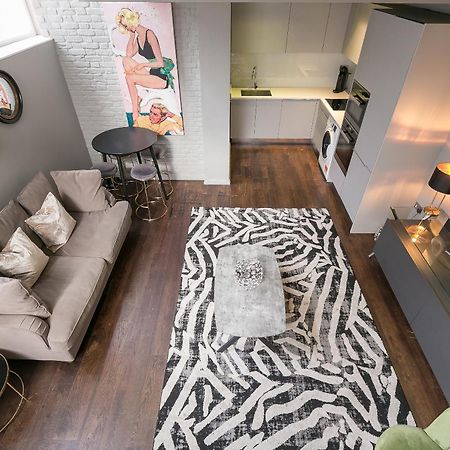 Urban Chic - Stukeley Apartment London Ngoại thất bức ảnh